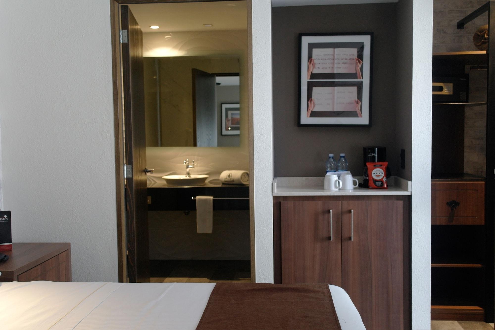 Hotel Ronda Minerva - Arborea Guadalajara Buitenkant foto