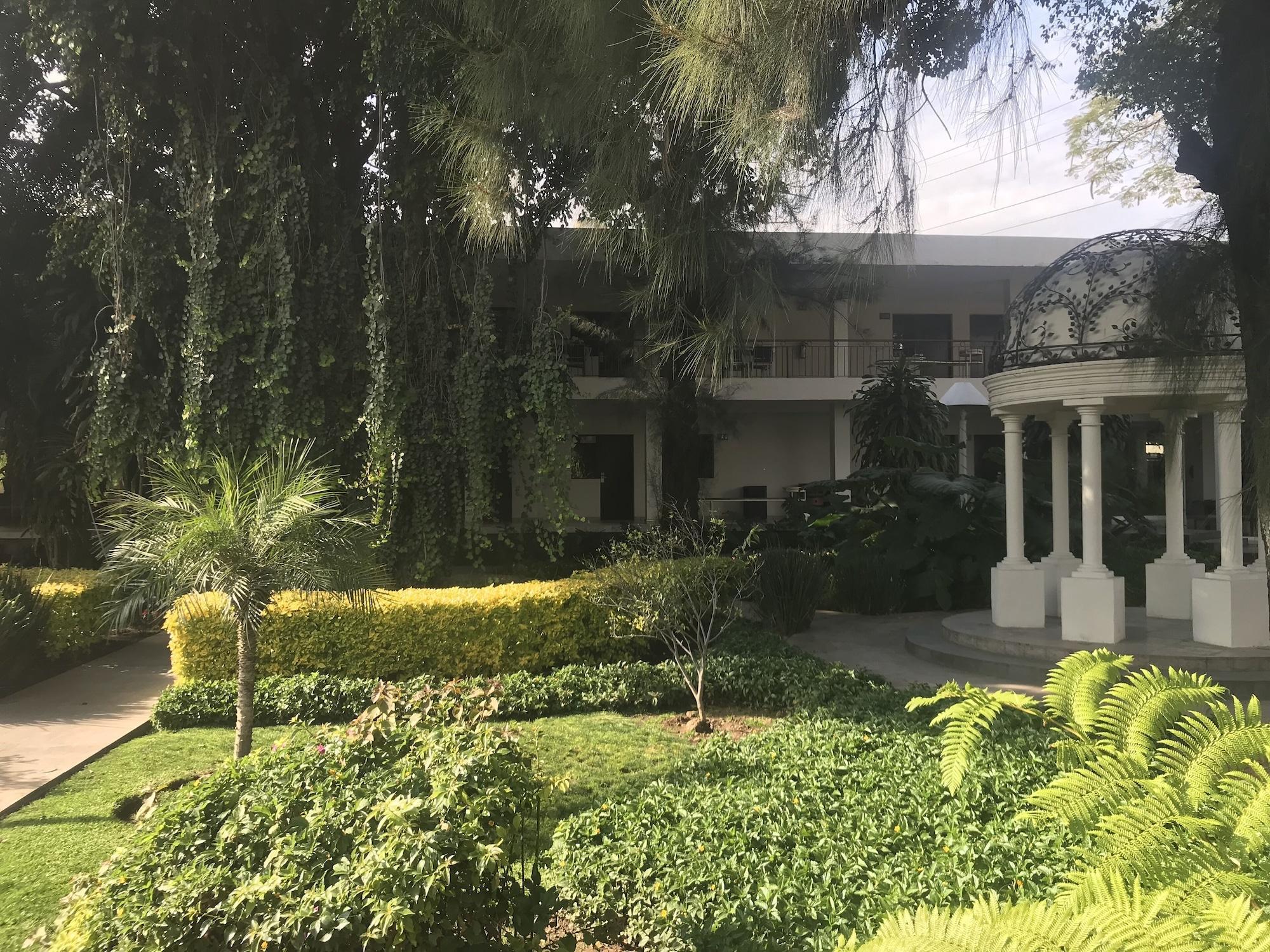 Hotel Ronda Minerva - Arborea Guadalajara Buitenkant foto